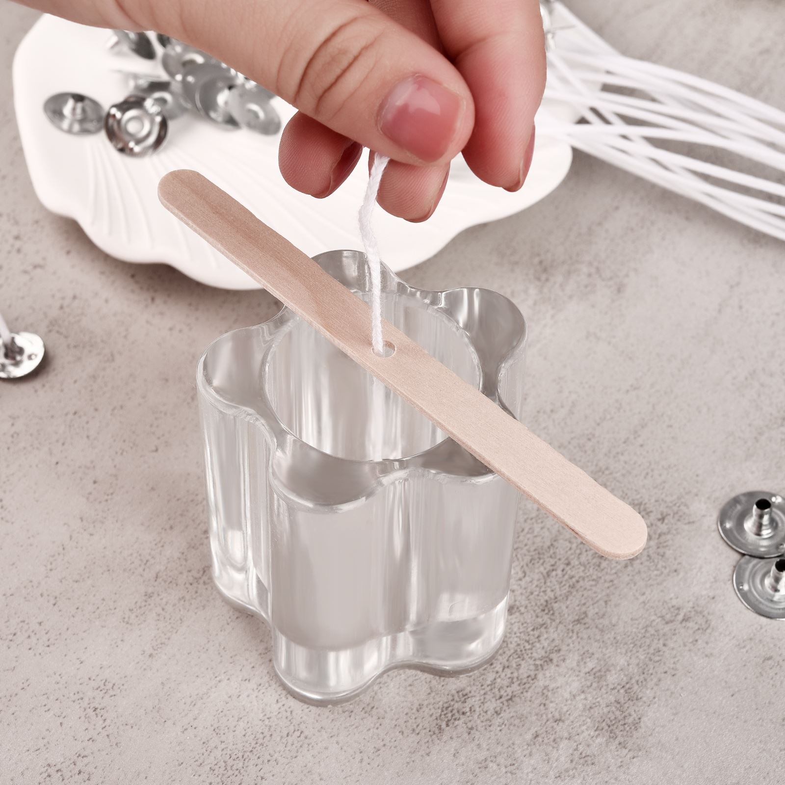100 szt. bezdymnych knotów do  – Cotton Wick Pre Tabbed recenzja i cena
